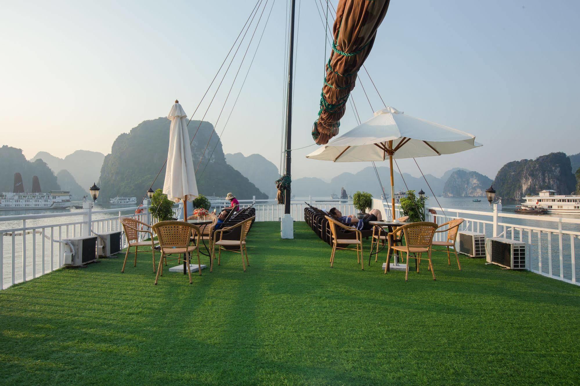 Flamingo Luxury Cruises Hotel Ha Long Exterior foto